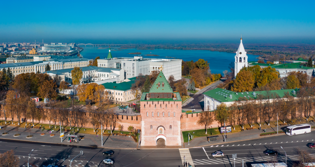 Нижегородский кремль – Дмитриевская башня Нижегородский кремль – Дмитриевская башня
